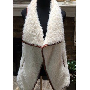 🎉FLASH SALE🎉 TCEC Faux Fur Open Vest